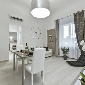 apt-accademia.it-tuscanyhotel.com/