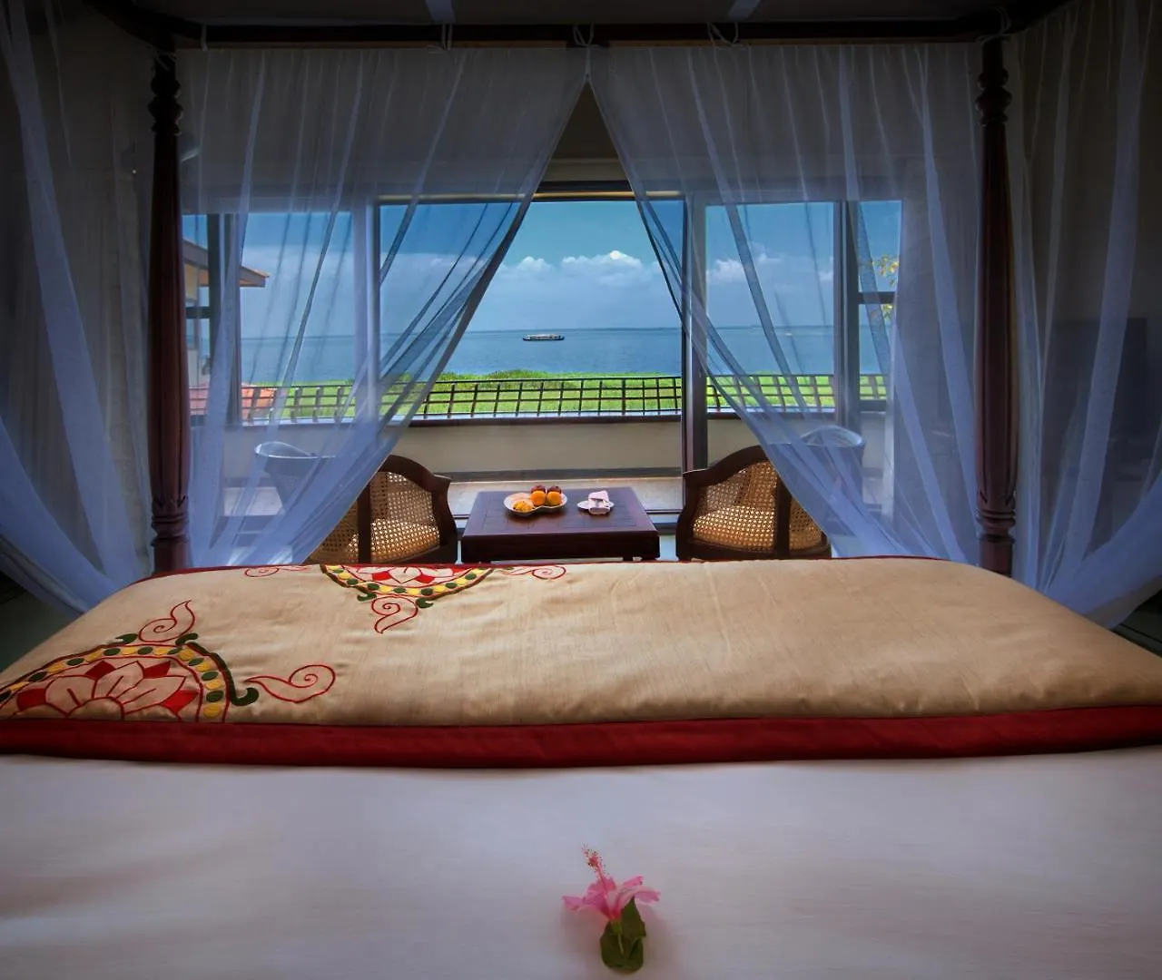***** Resort Niraamaya Wellness Retreats Backwaters And Beyond Kumarakom India